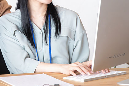 【商品部】商品ページ制作スタッフ）