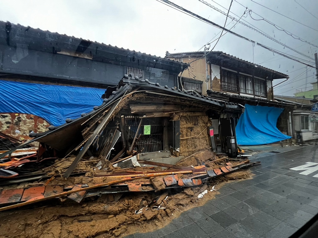 令和６年能登半島地震で倒壊した家屋