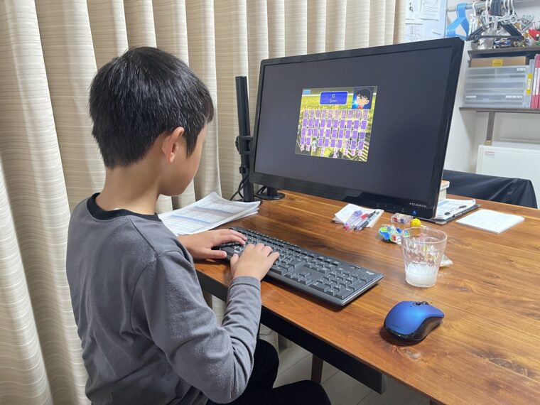 キーボードでタイピングの練習をしてほしいなと思い、息子用PCを用意