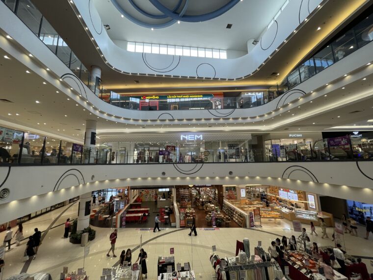 ベトナム・ハノイのイオンモール