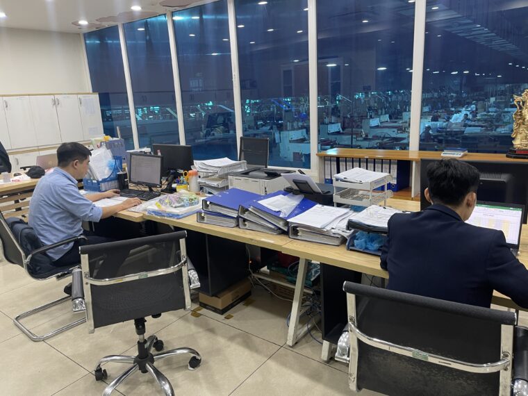 ベトナム・ハノイのビニール工場