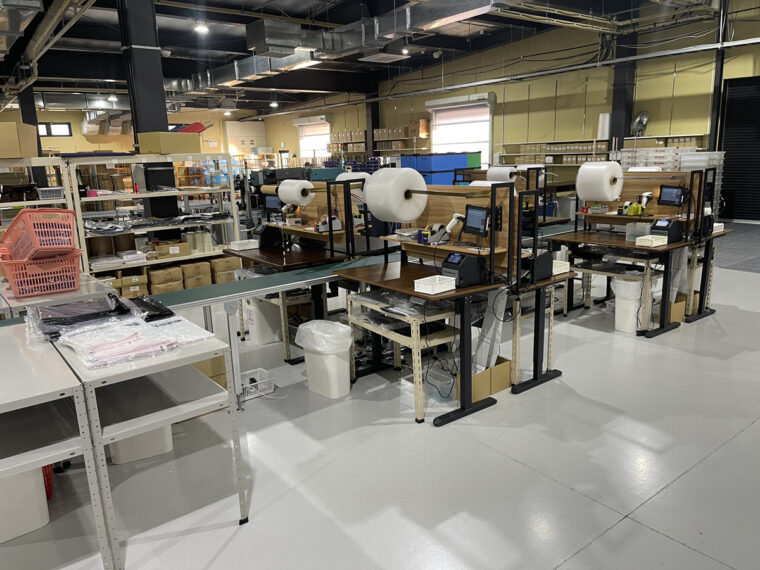 すててこの入出荷エリア